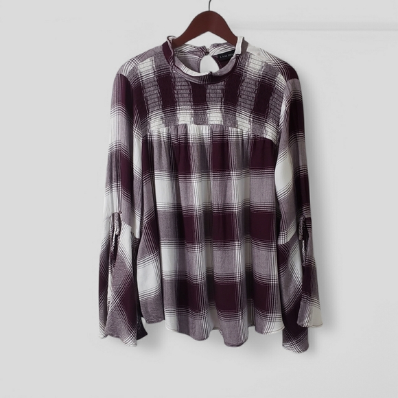 Lane Bryant Sz 20 Plaid Smocked Babydoll Top Bell Sleeve Burgundy Stretch Flowy - Picture 1 of 15